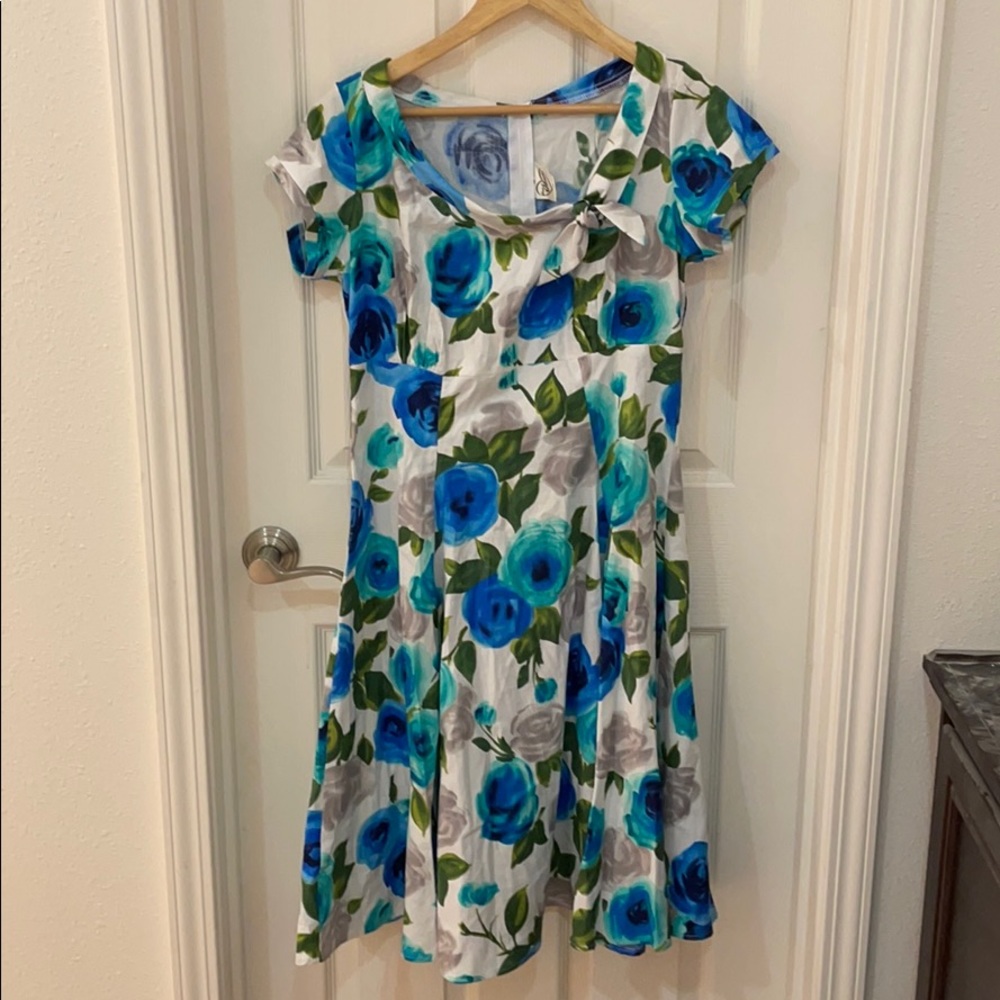 Heart of Haute floral dress XL NWT